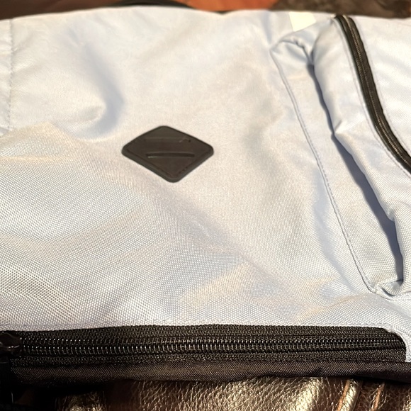 ADIDAS Classic 3S Drawstring Backpack - Picture 4 of 4